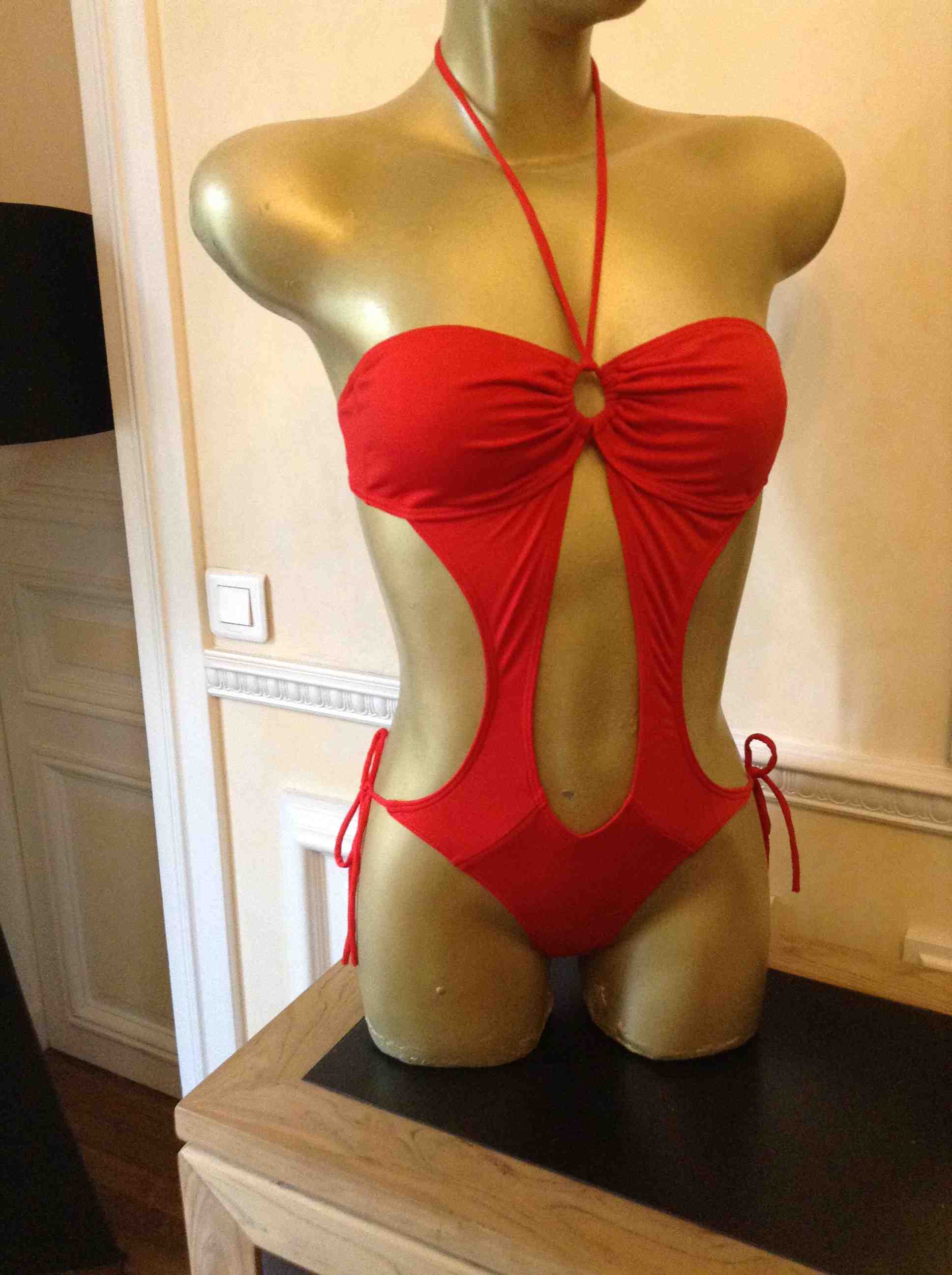Red 1 pc Cutout Style Swimsuit